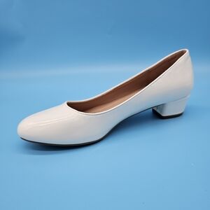 Forever Link White Women's Low Heels